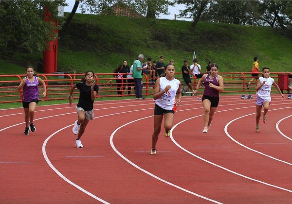 ATLETISMO: Presencia necochense en Lobería