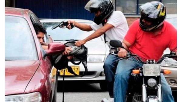 MOTOCHORROS: Sin acompañantes