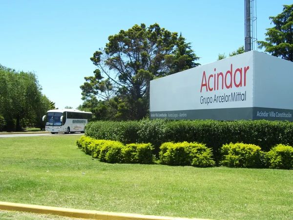 CRISIS: Acindar Suspende a 600 Trabajadores