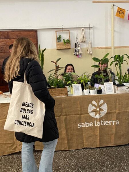 NECOCHEA: Gran Feria Solidaria en Sabe la Tierra