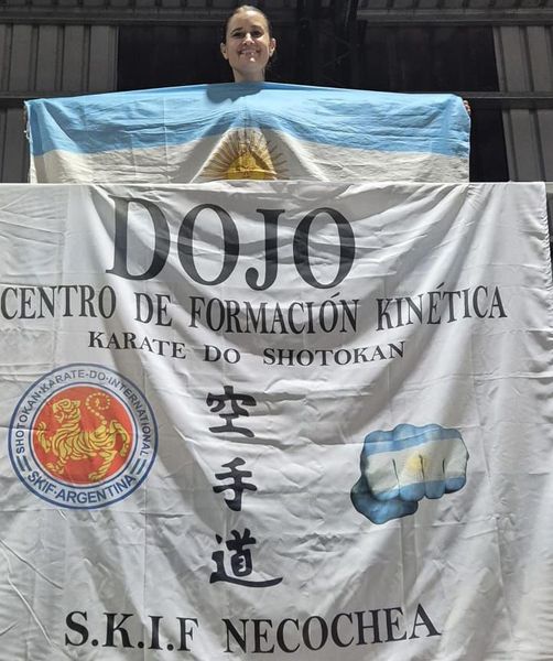 Rosa Parson se consagra campeona internacional de karate