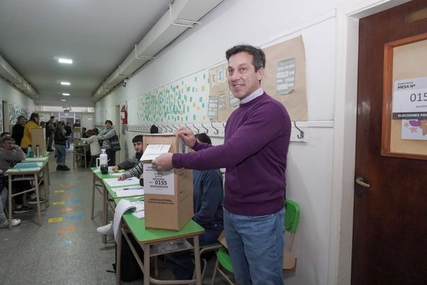 ELECCIONES 2025: Voto del intendente Rojas