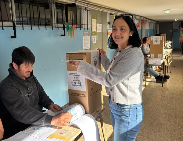 ELECCIONES 2025: Voto de Maizzani