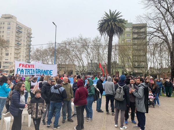 Protesta en Necochea contra los vetos y recortes del gobierno de Milei