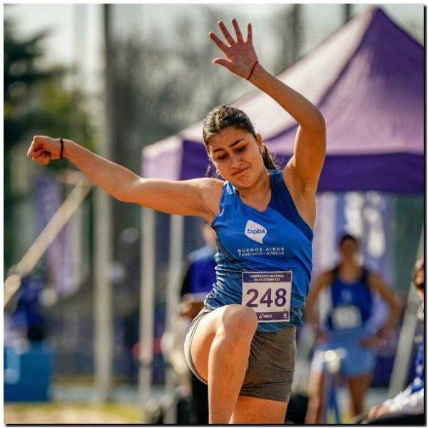 ATLETISMO: Rosario Coronel campeona