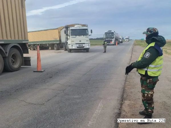 SAN CAYETANO: Detienen a sujeto con estufacientes