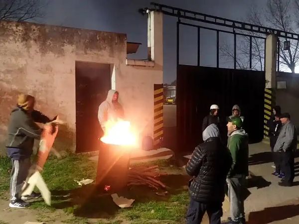 NECOCHEA: Choferes de colectivos denuncian cierre
